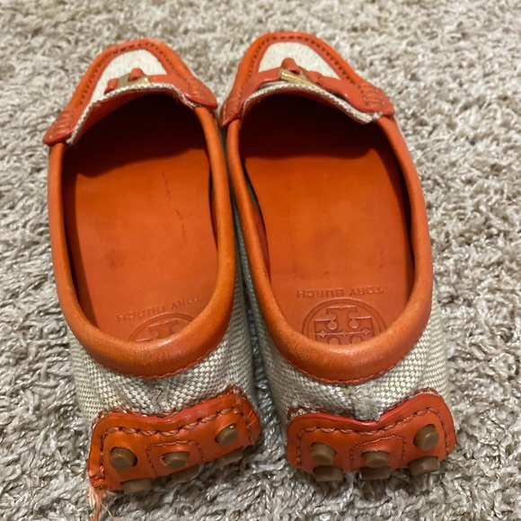 TORY BURCH CASEY DRIVER LOAFER - Picture 3 of 6